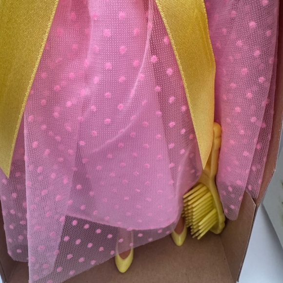 Barbie Vintage Spring Blossom  Doll Avon Special Edition Toy Collectible W/Hat - Picture 11 of 11